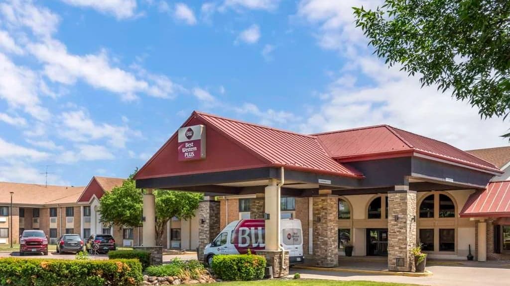 Best Western Plus Ramkota Hotel