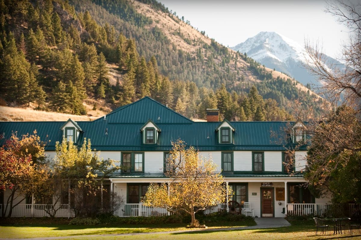 Chico Hot Springs Resort & Day Spa