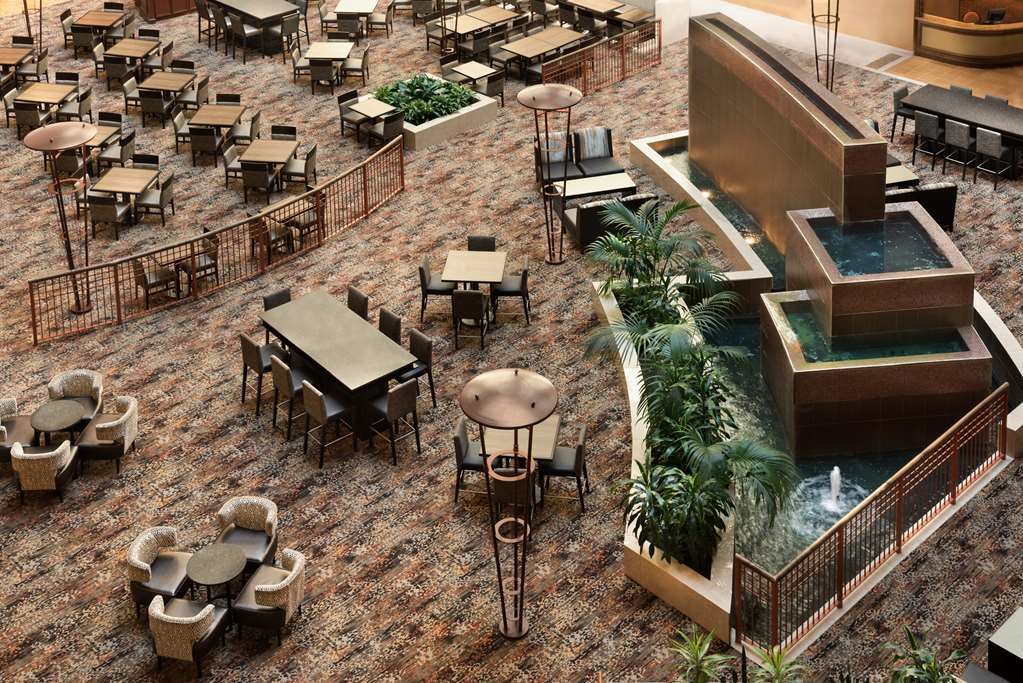 Embassy Suites by Hilton East Peoria Riverfront Hotel & Conference Center