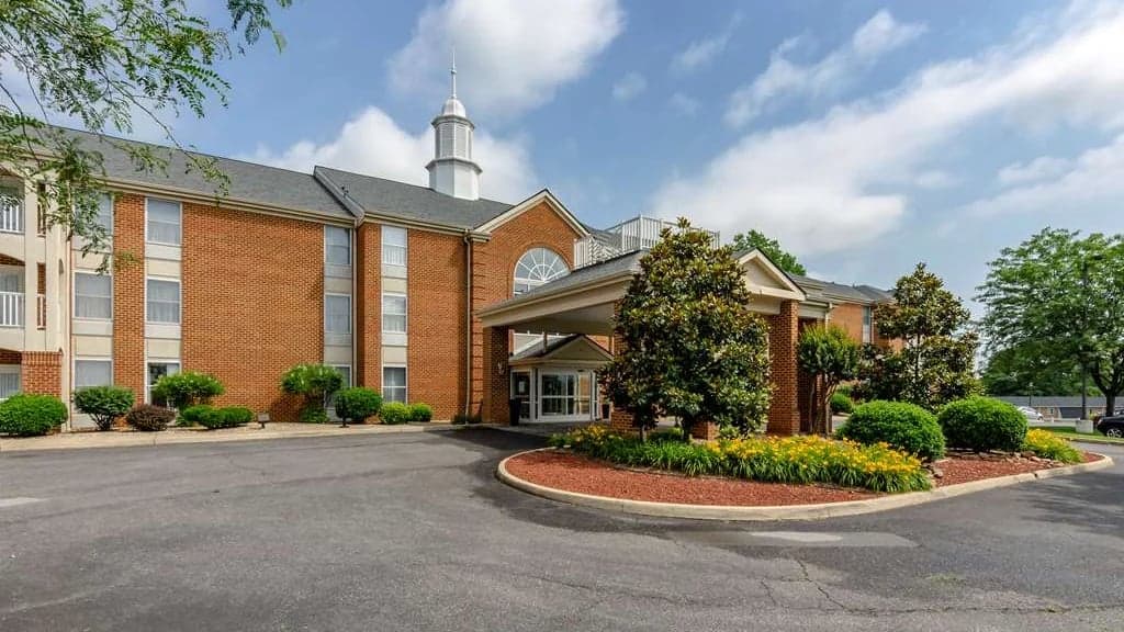 Best Western Plus Inn at Hunt Ridge