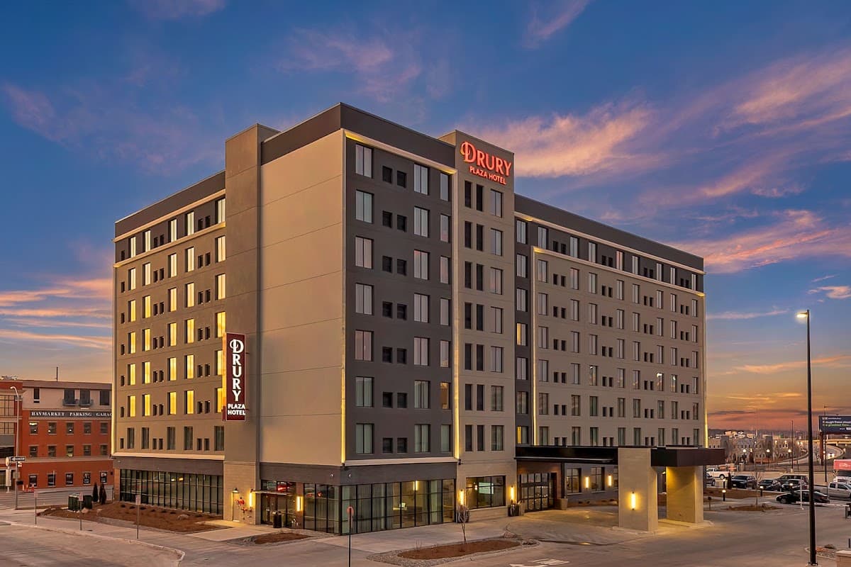 Drury Plasa Hotel