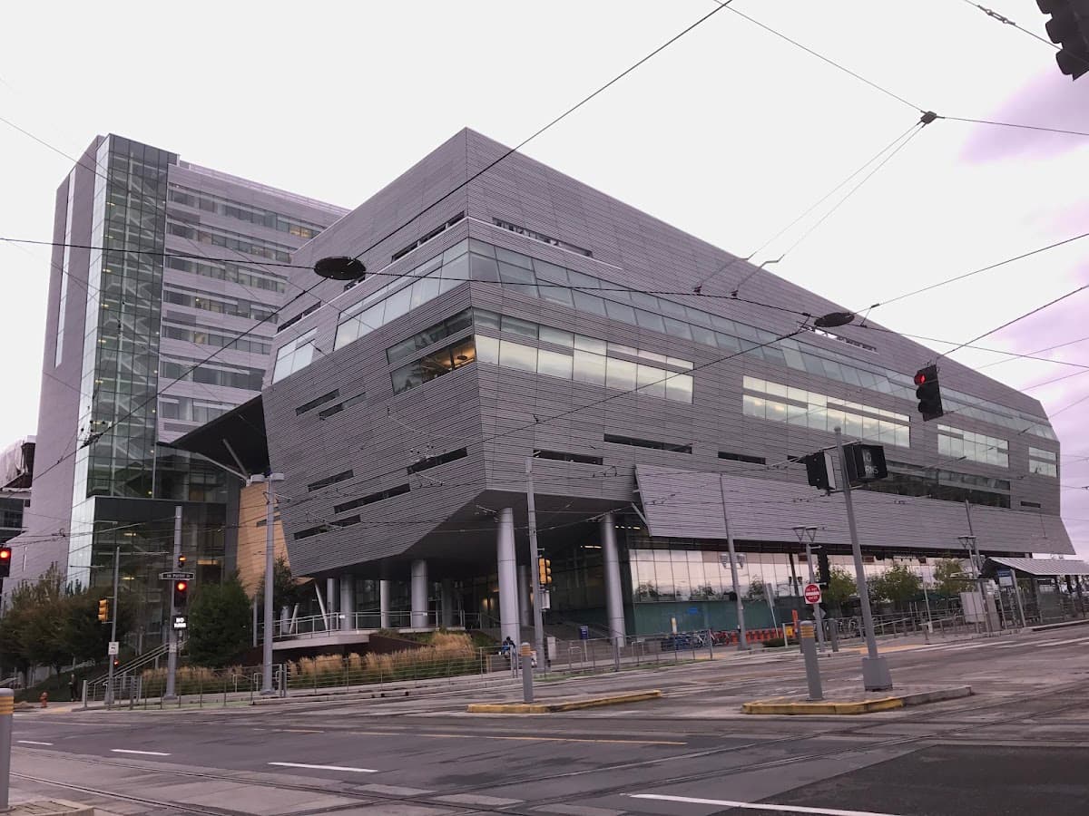 Joseph R. Robertson Collaborative Life Sciences Building