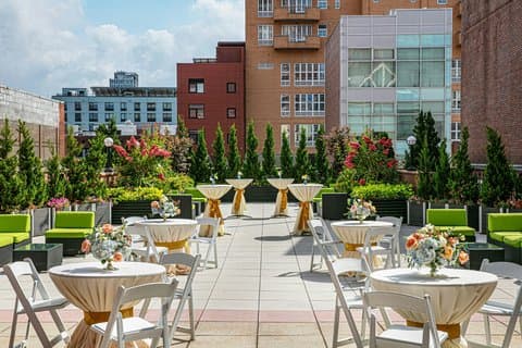 Sheraton LaGuardia East Hotel