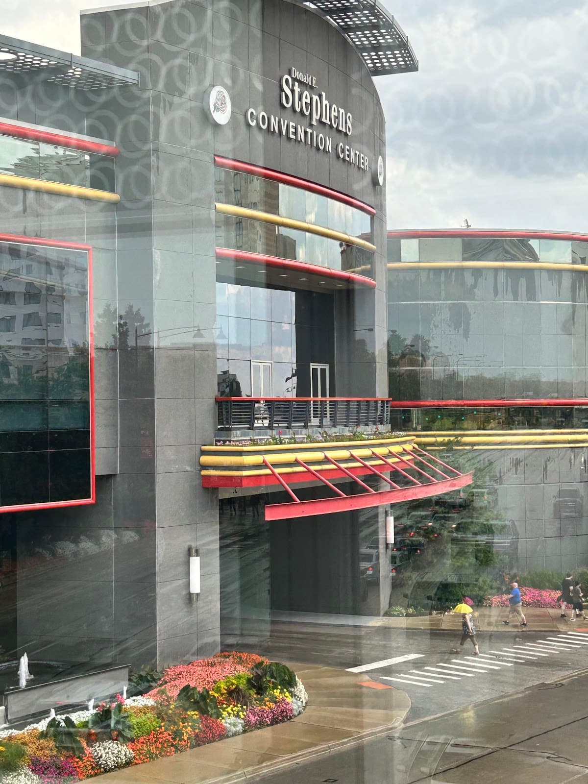 Donald E Stephens Convention Center