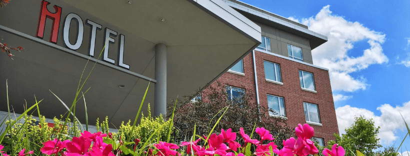 I Hotel and Conference Center