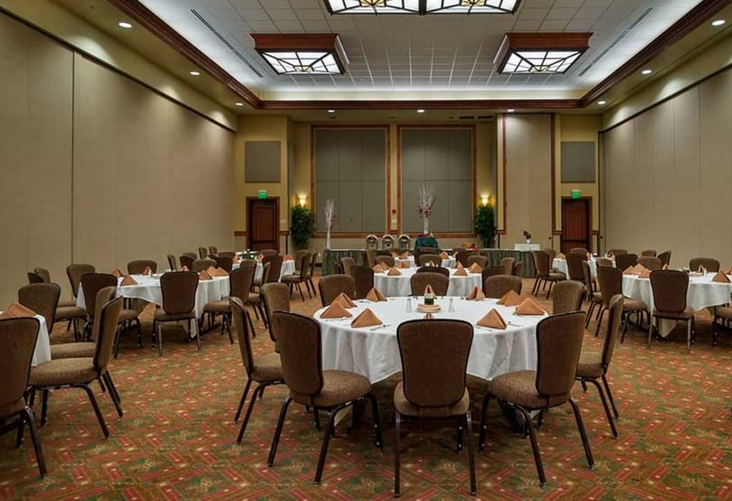 The Riverhouse Convention Center